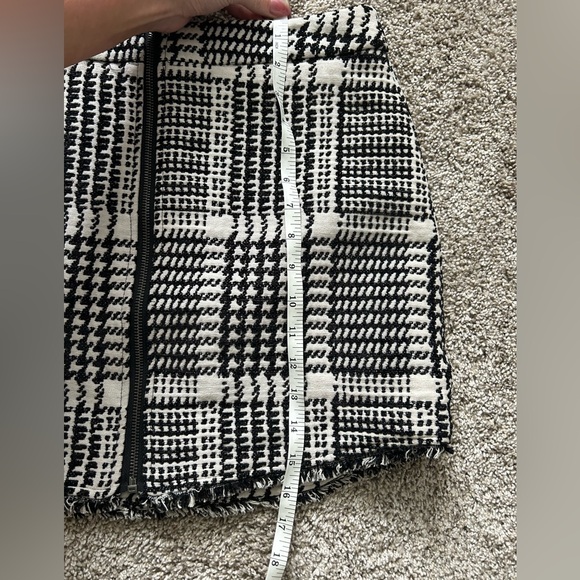 Cupcakes & Cashmere plaid mini skirt zip up black and white houndstooth pattern - Picture 8 of 13